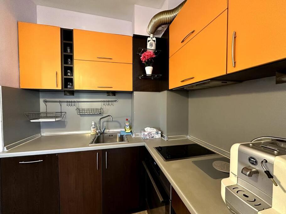 Cozy Flat In Central โซเฟีย ภายนอก รูปภาพ